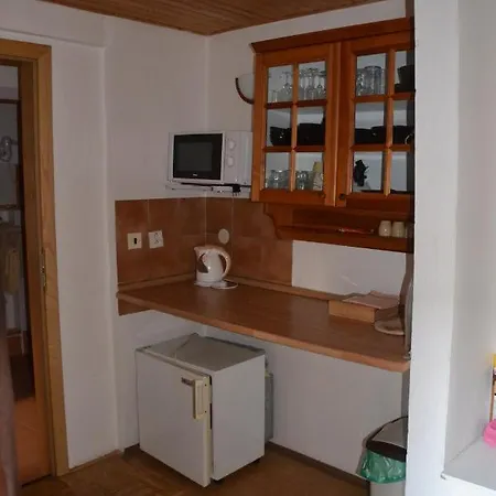 Guest house U Akatu 2*