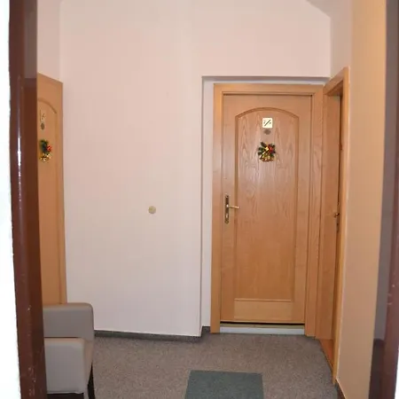 U Akátu 3* Praga
