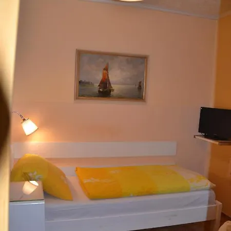 Pensión U Akátu 3*